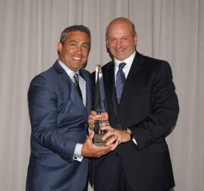 Mark Leff receives Legends Award